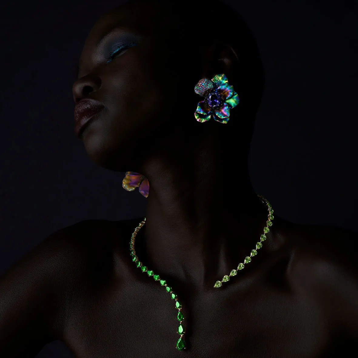 Emerald Nova Collar