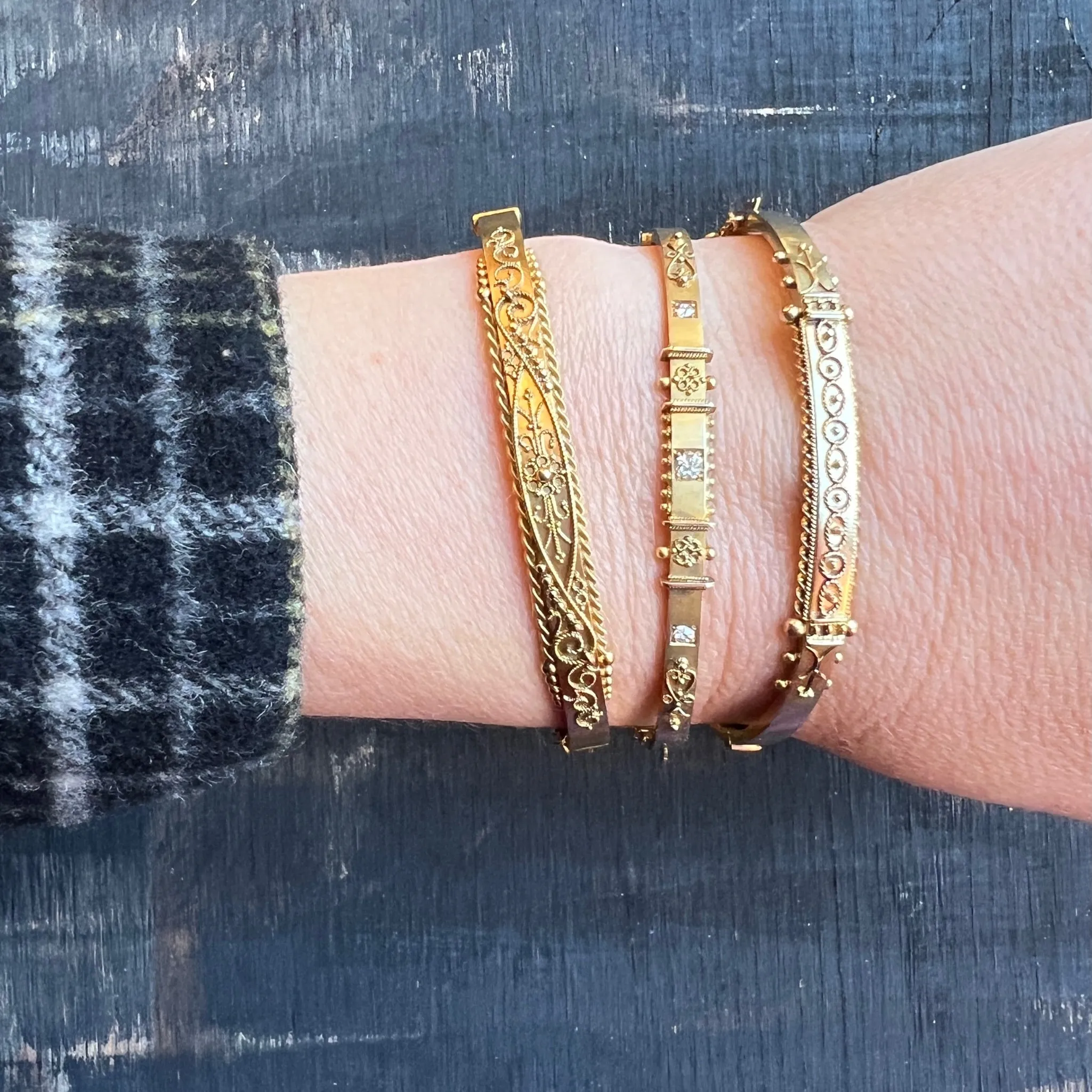 Grand Period 15ct Gold Bangle with Diamonds