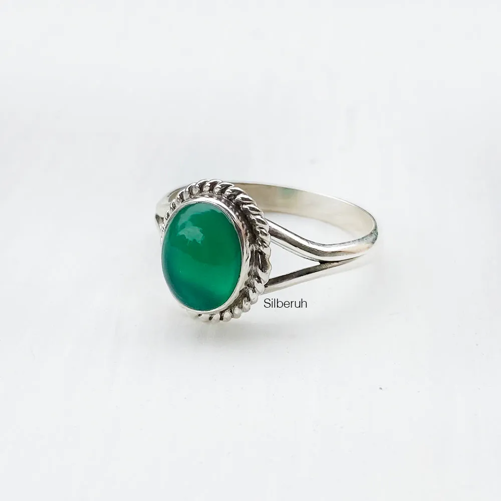 Green Onyx Knotted Silver Ring