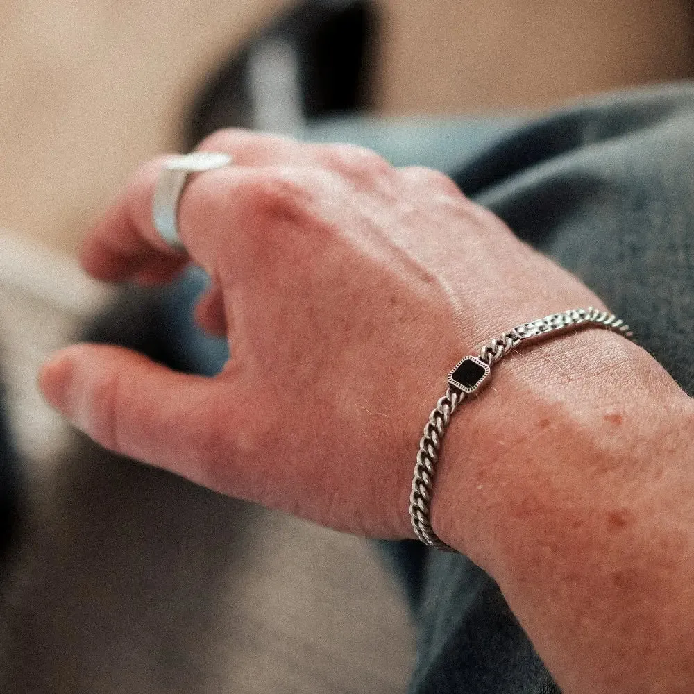 MAGNA ARMBAND.
