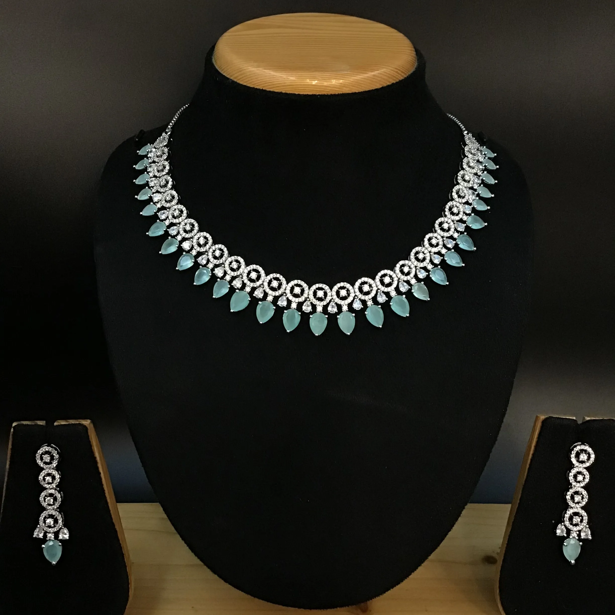 Round Neck Zircon/AD Necklace Set 5929-69