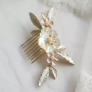 Vintage Mother of Pearl Floral Hair Comb
